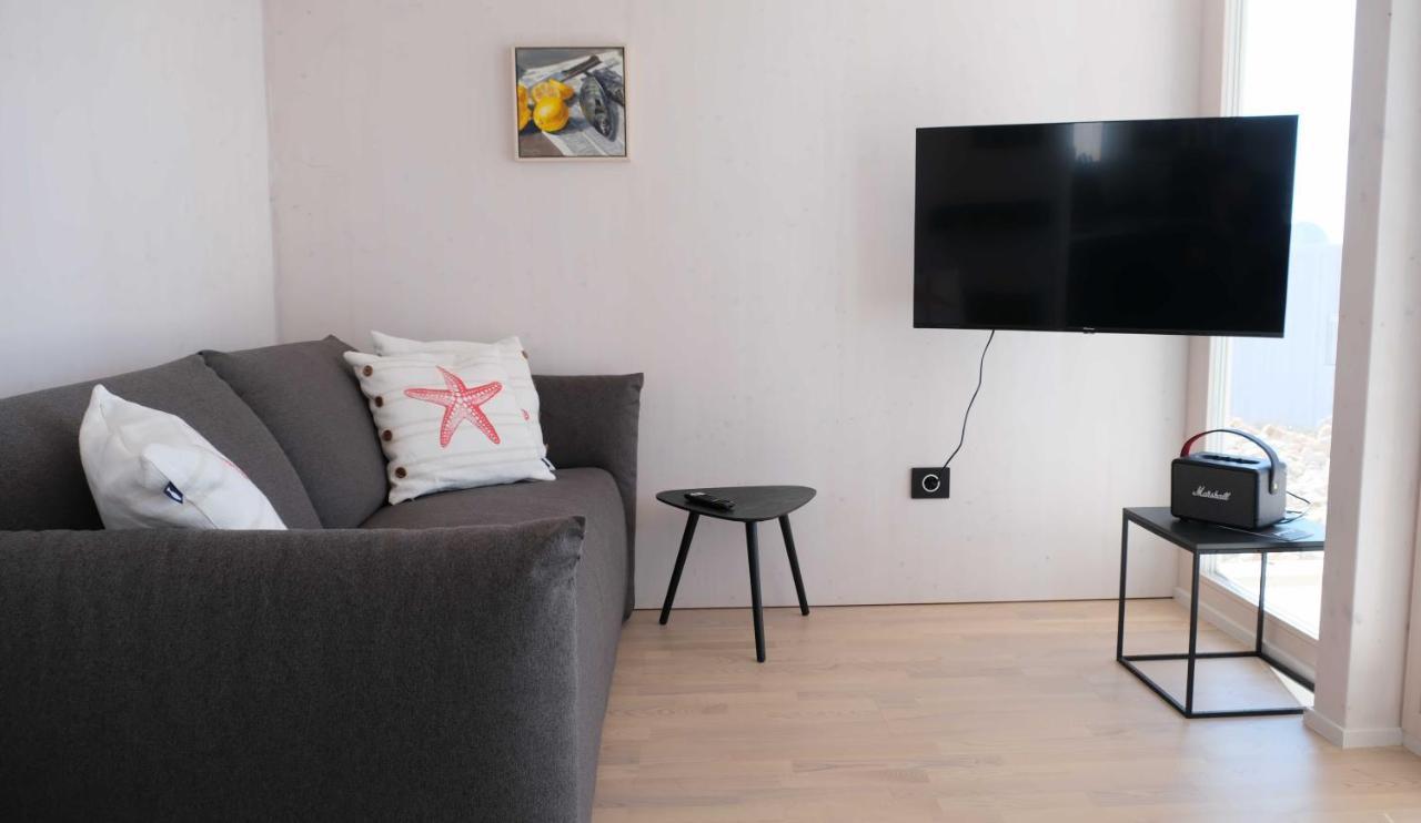 Camp Buqez 45 - Villa Artica ปาโกชตาเน ภายนอก รูปภาพ